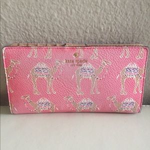 Cute kate spade Wallet 🐪